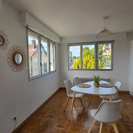Le 1 Bis - T2 Et équipés Apartamento *