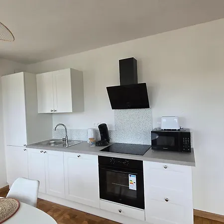 Le1bis - T2 50 M2 Equipe - Place De Parking Privee Sainte-Savine