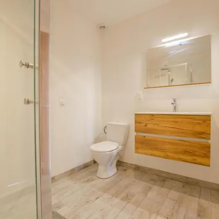 T2 50 M2 Equipe - Place De Parking Privee